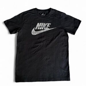 Nike Boys Black & Silver Graphic Swoosh Tee - Size L (14/16)